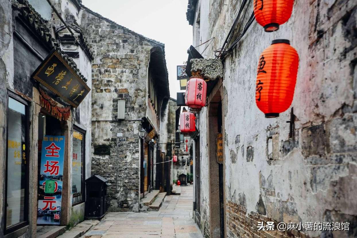 逃离金色的沙漠